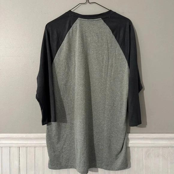 Men’s Size S Nike Baseball Swingman Raglan Gray Training Shirt Athletic Cut - Picture 2 of 8